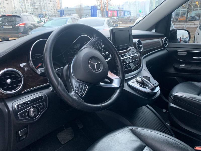 Mercedes-Benz V-Class