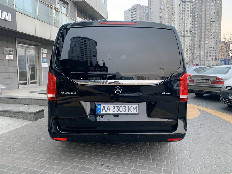 Mercedes-Benz V-Class