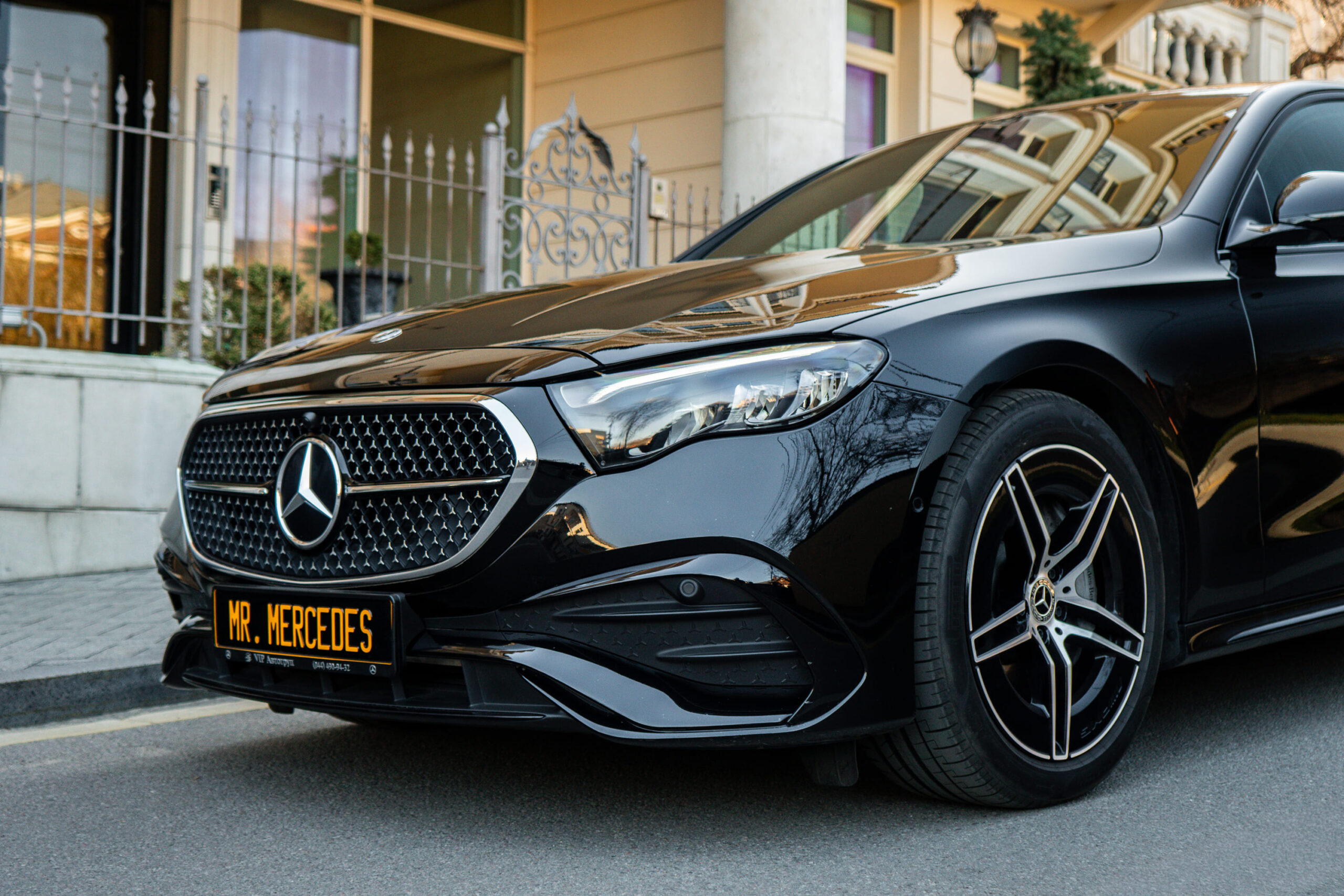 Аренда Mercedes-Benz E 200 W214