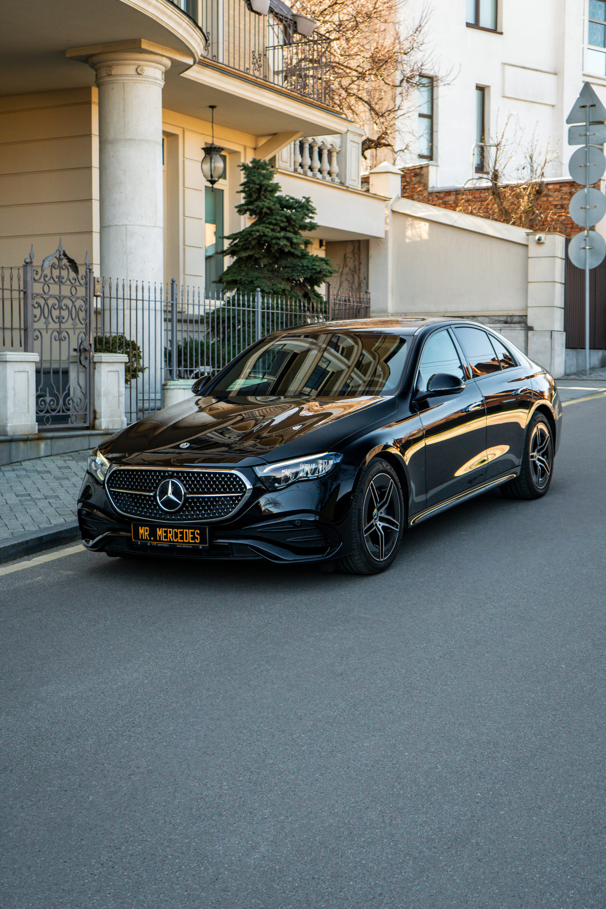 Аренда Mercedes-Benz E 200 W214