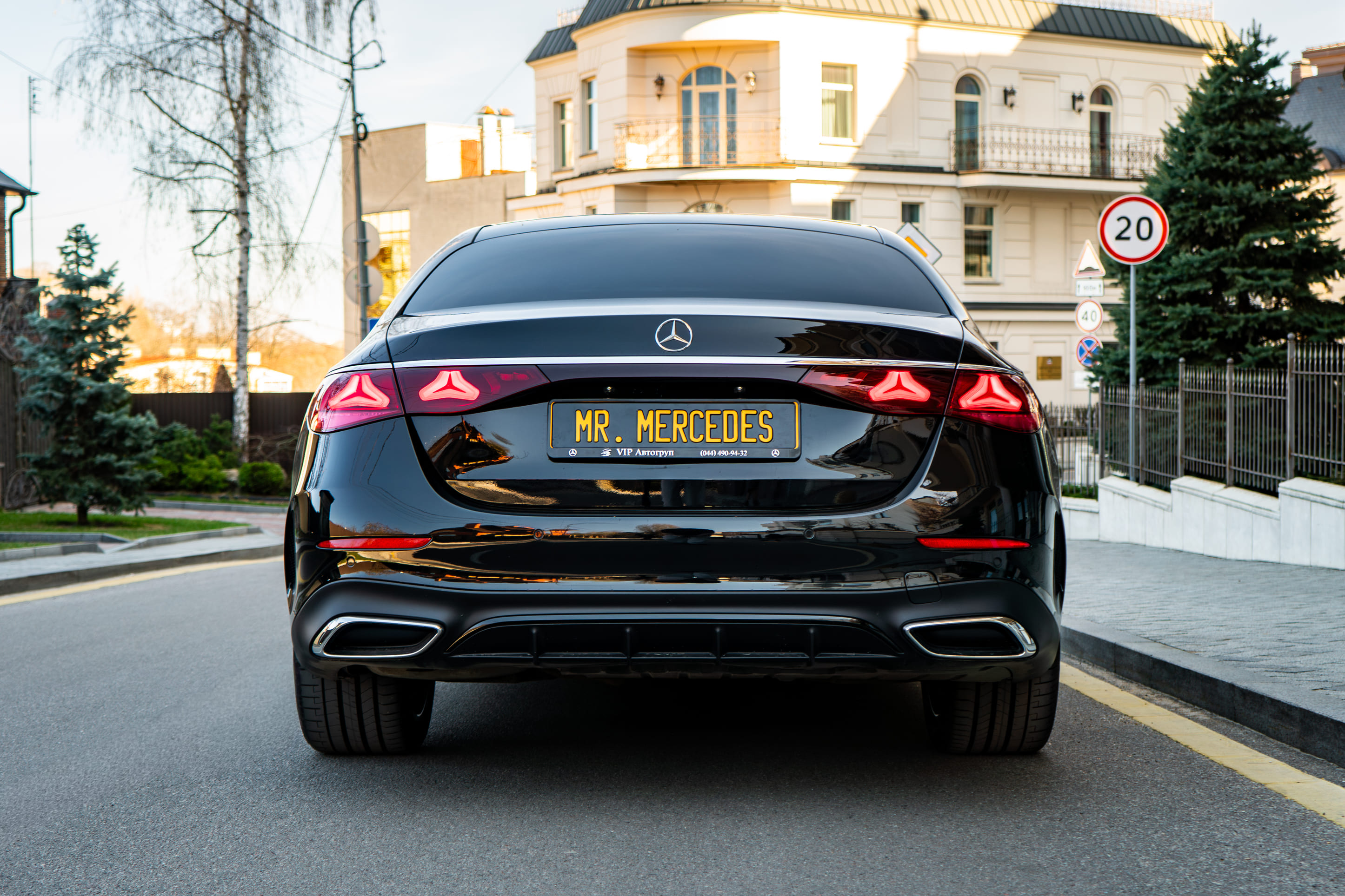 Аренда Mercedes-Benz E 200 W214