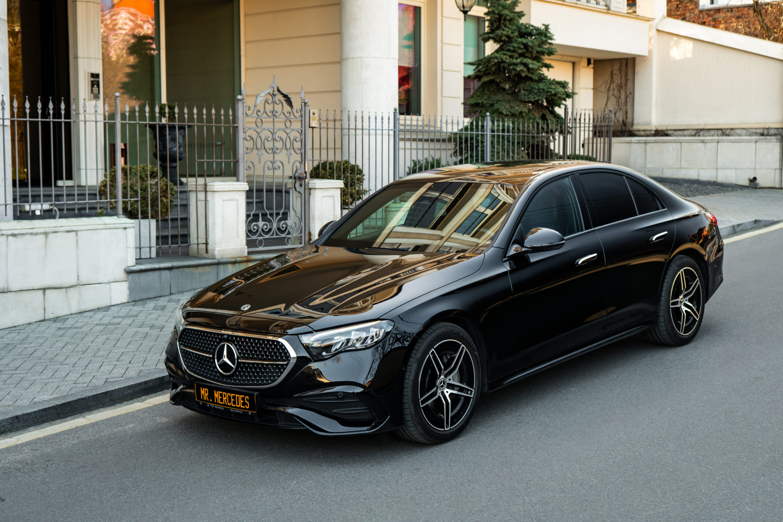 Аренда Mercedes-Benz E 200 W214