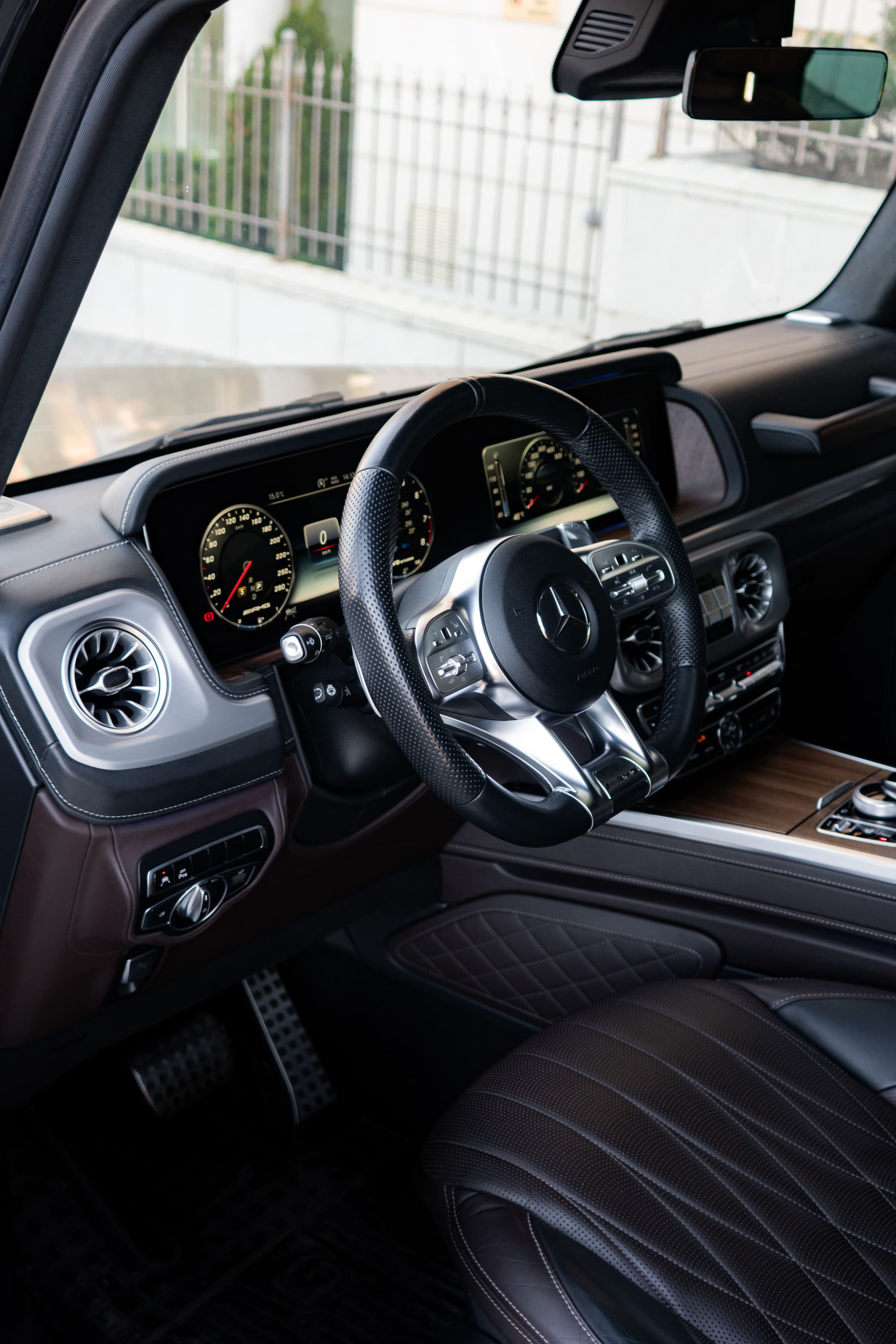 Mercedes-Benz G63 AMG в Киеве — прокат G63