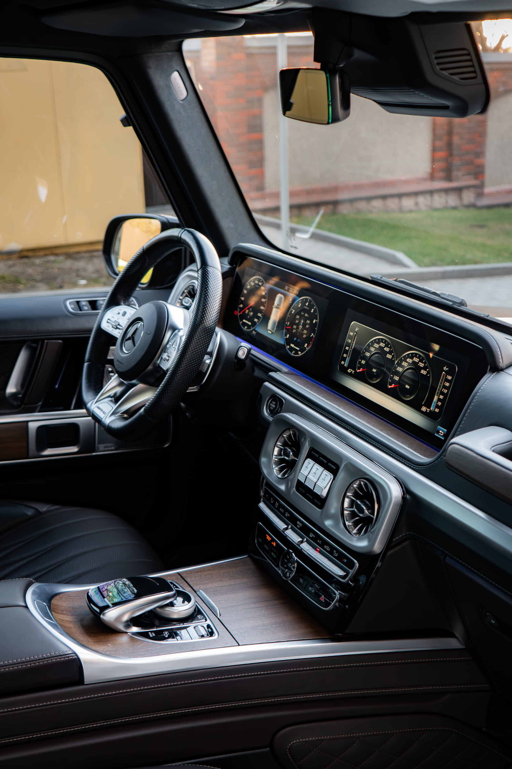 Mercedes-Benz G63 AMG в Киеве — прокат G63